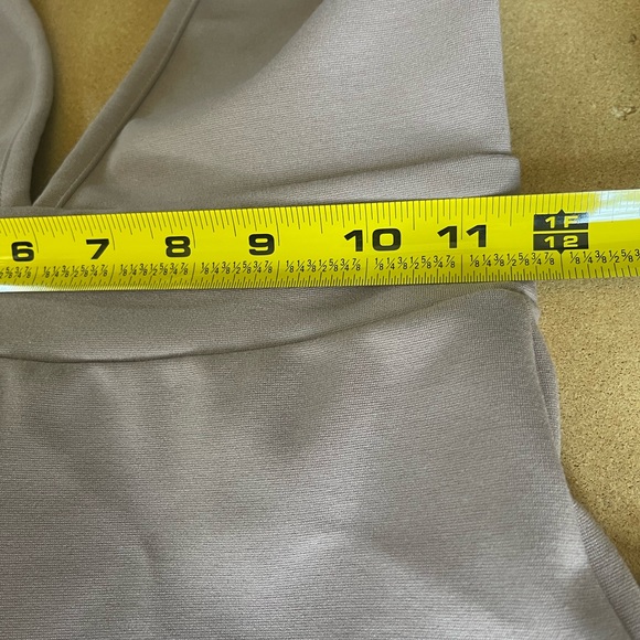 SLNGHR jumpsuit pale lavender size XS halter top - Picture 9 of 10